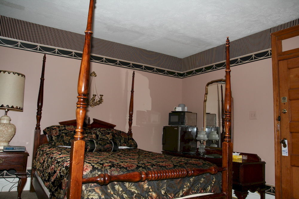 Hotel Gunter Frostburg Екстериор снимка