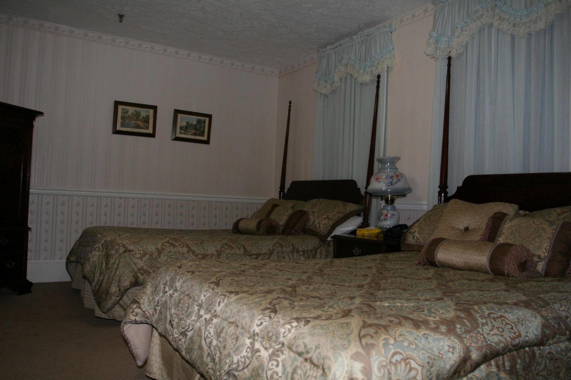 Hotel Gunter Frostburg Екстериор снимка