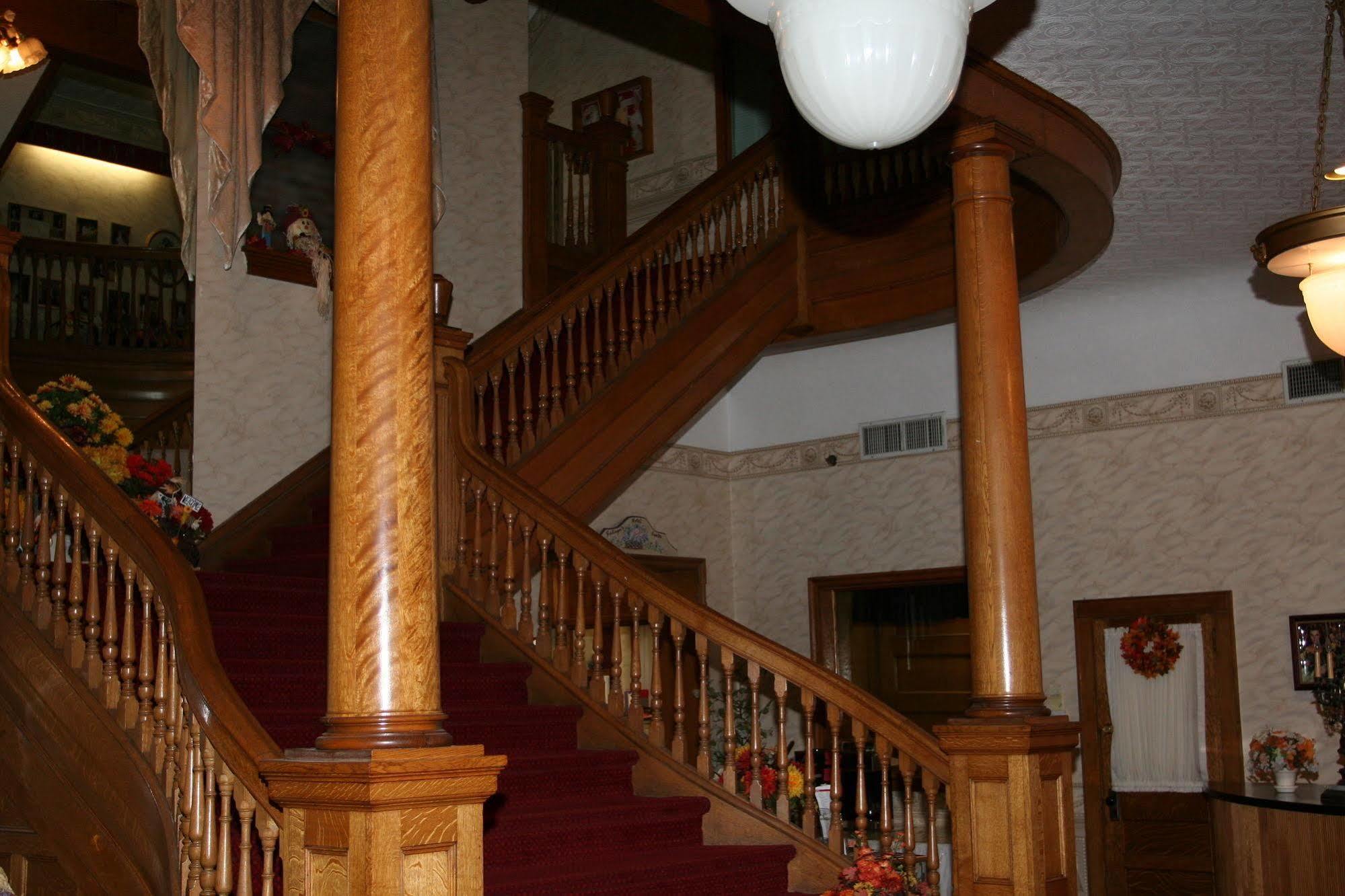 Hotel Gunter Frostburg Екстериор снимка