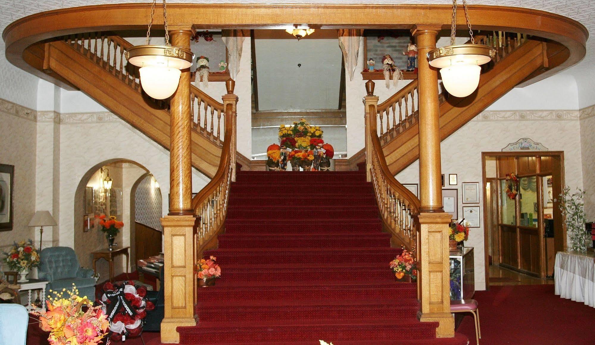 Hotel Gunter Frostburg Екстериор снимка