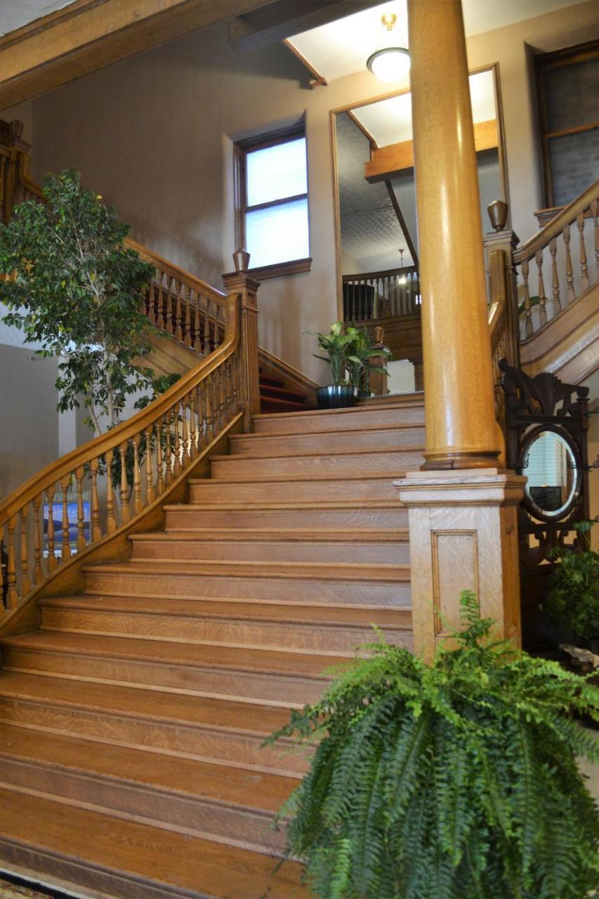 Hotel Gunter Frostburg Екстериор снимка